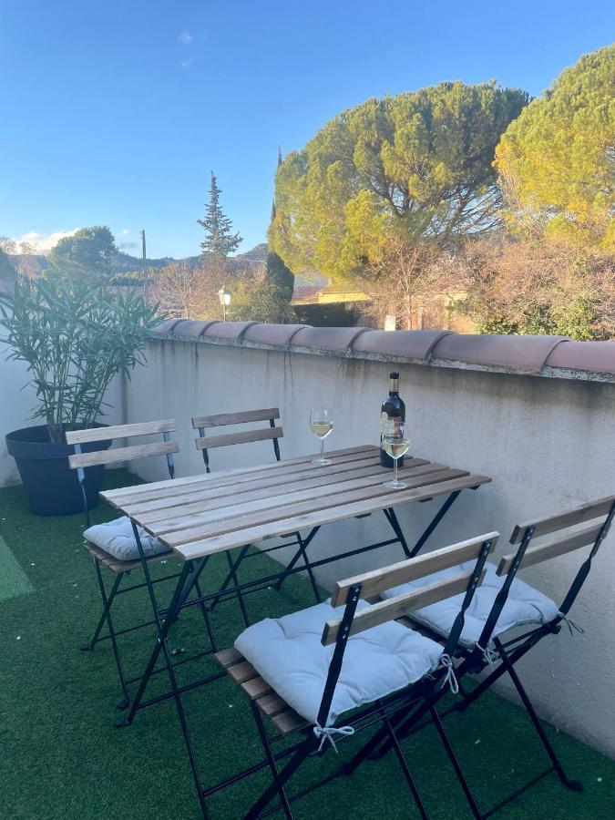 Le Lourmarinois Apartment Luaran gambar